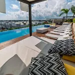 Menesse The City By Playa Moments